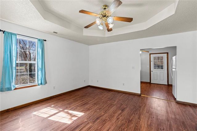 213 N 4TH Street, Clinton, MO 64735