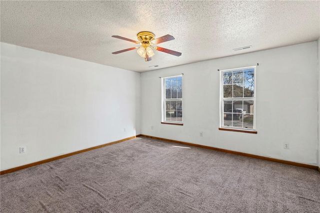 213 N 4TH Street, Clinton, MO 64735