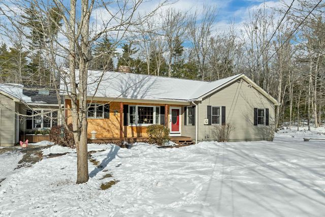 92 Milton Road, Farmington, NH 03835