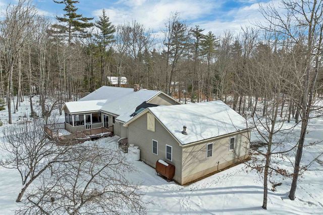 92 Milton Road, Farmington, NH 03835