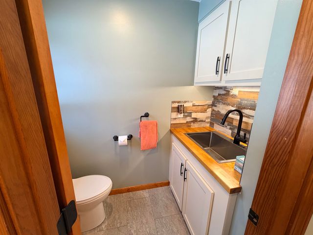 92 Milton Road, Farmington, NH 03835