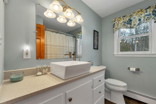 92 Milton Road, Farmington, NH 03835