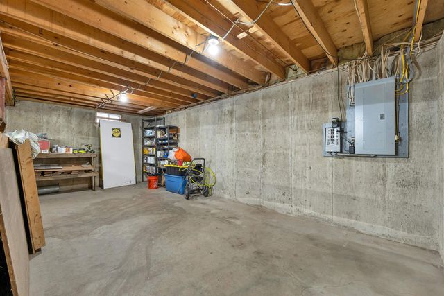 92 Milton Road, Farmington, NH 03835