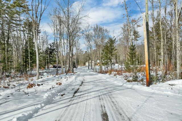 92 Milton Road, Farmington, NH 03835