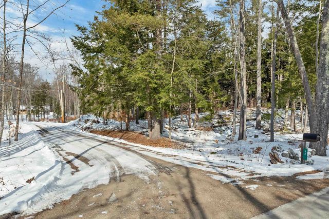 92 Milton Road, Farmington, NH 03835