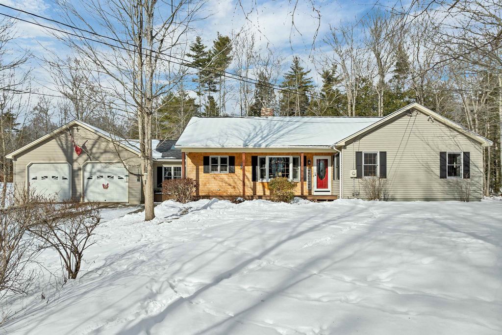 92 Milton Road, Farmington, NH 03835