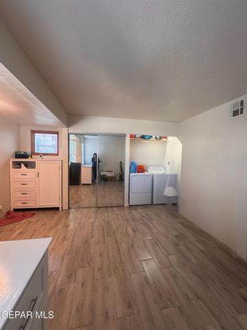 168 N CEBADA Street, El Paso, TX 79905