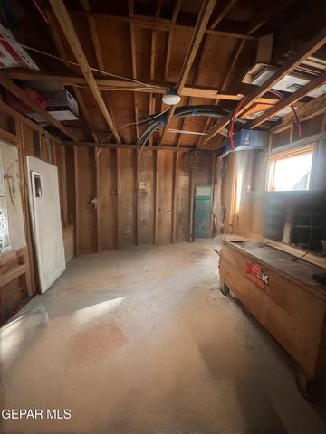 168 N CEBADA Street, El Paso, TX 79905