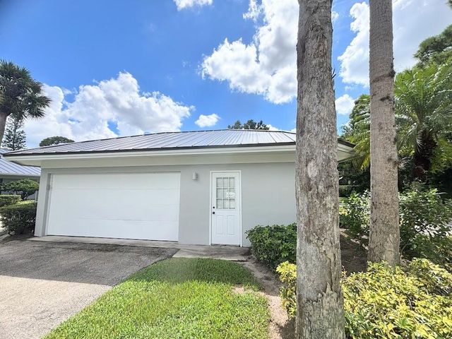 7362 Pine Creek Way, Port St. Lucie, FL 34986