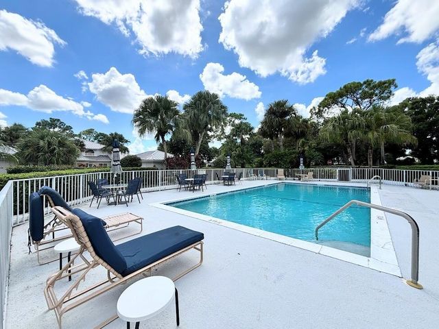 7362 Pine Creek Way, Port St. Lucie, FL 34986