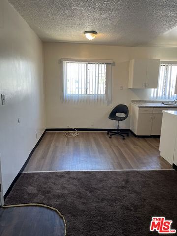 9111 S Baring Cross Street, Los Angeles, CA 90044