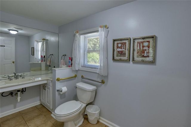 3605 Shallowford Road, Marietta, GA 30062