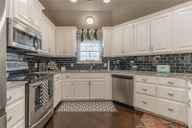 10001 Harvest Hills Road, Oklahoma City, OK 73162