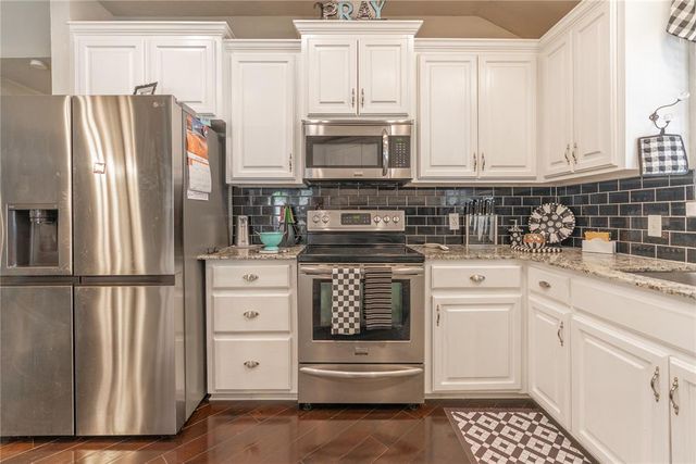 10001 Harvest Hills Road, Oklahoma City, OK 73162