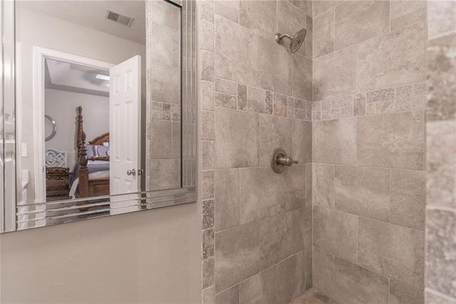 10001 Harvest Hills Road, Oklahoma City, OK 73162