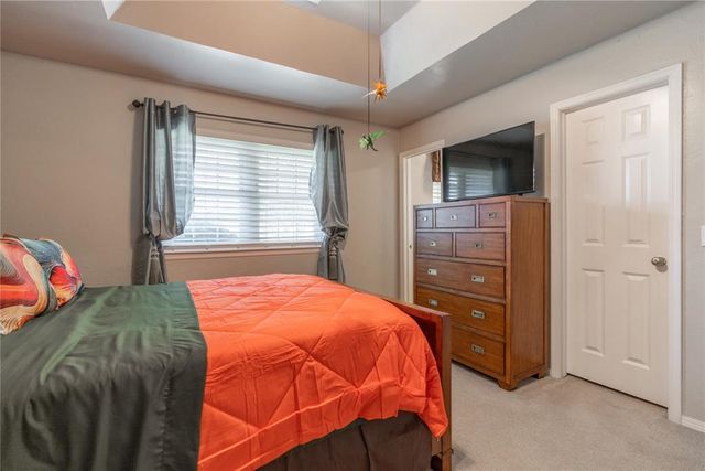 10001 Harvest Hills Road, Oklahoma City, OK 73162