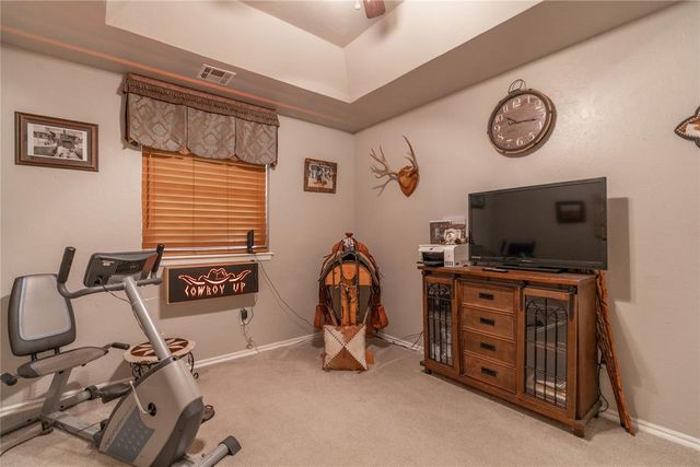 10001 Harvest Hills Road, Oklahoma City, OK 73162