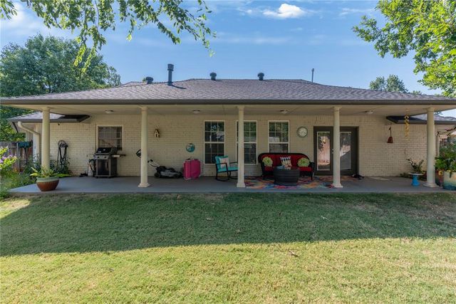 10001 Harvest Hills Road, Oklahoma City, OK 73162