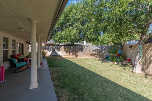 10001 Harvest Hills Road, Oklahoma City, OK 73162