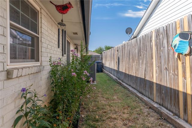 10001 Harvest Hills Road, Oklahoma City, OK 73162