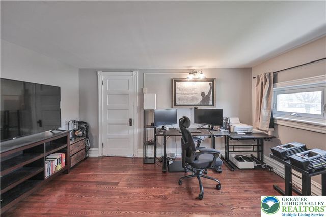 1635 West Pennsylvania Street, South Whitehall Twp, PA 18102