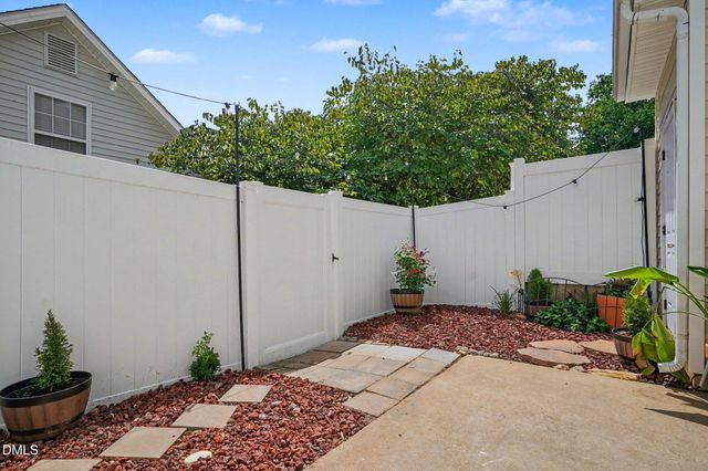 809 Rothshire Court, Raleigh, NC 27615