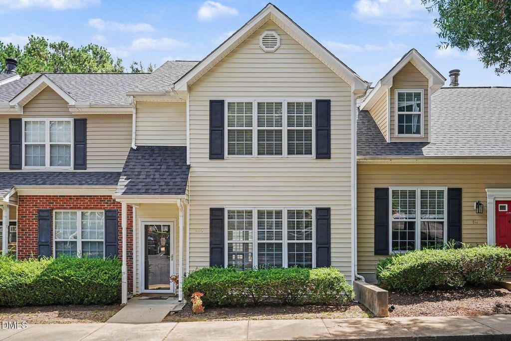 809 Rothshire Court, Raleigh, NC 27615