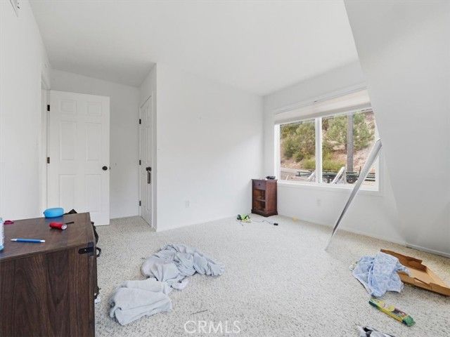 971 Nadelhorn Drive, Lake Arrowhead, CA 92352