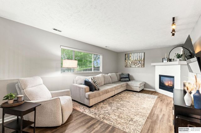 14222 Iowa Street, Omaha, NE 68142