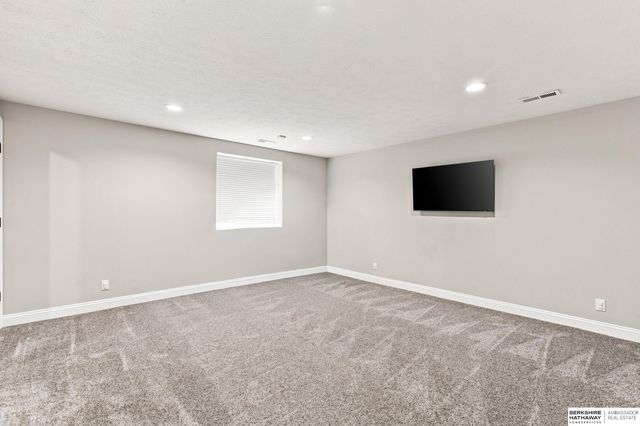 14222 Iowa Street, Omaha, NE 68142