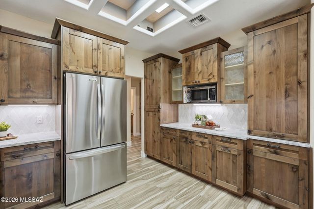 14689 N Windshade Drive, Oro Valley, AZ 85755