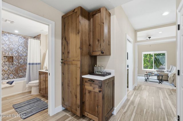 14689 N Windshade Drive, Oro Valley, AZ 85755