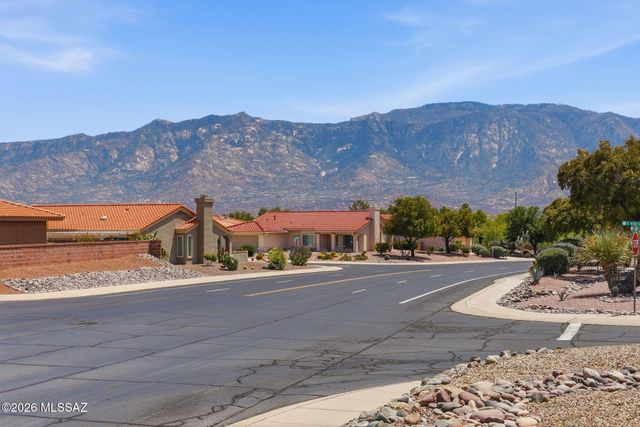 14689 N Windshade Drive, Oro Valley, AZ 85755