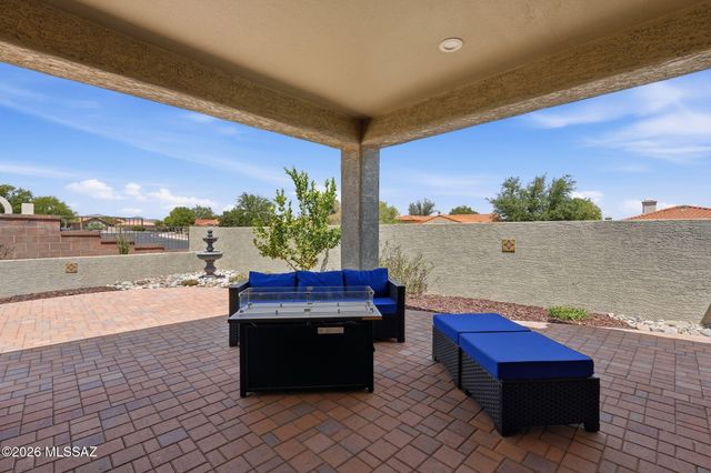 14689 N Windshade Drive, Oro Valley, AZ 85755