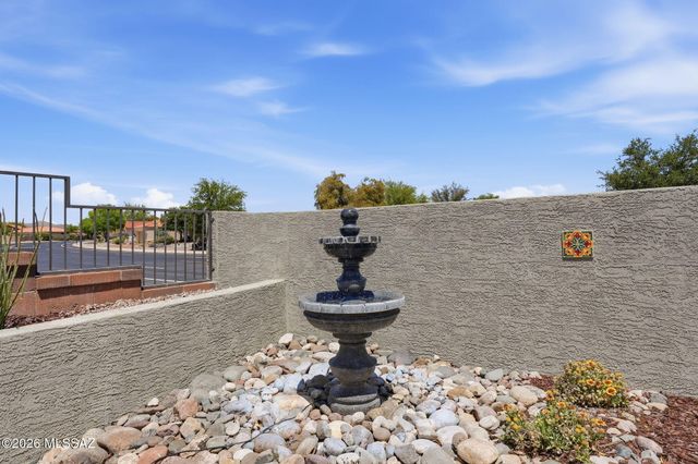 14689 N Windshade Drive, Oro Valley, AZ 85755