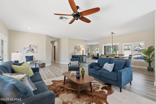 14689 N Windshade Drive, Oro Valley, AZ 85755