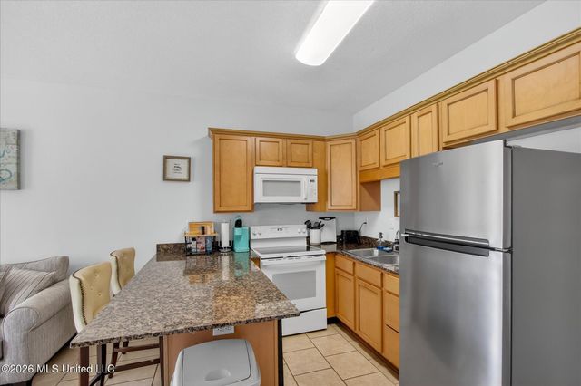 1283 Century Oaks Drive, B, Gulfport, MS 39507