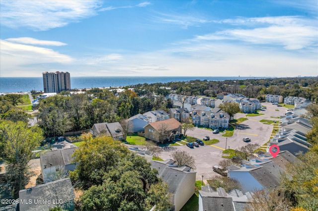 1283 Century Oaks Drive, B, Gulfport, MS 39507