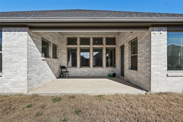 452 leopold, Waxahachie, TX 75165