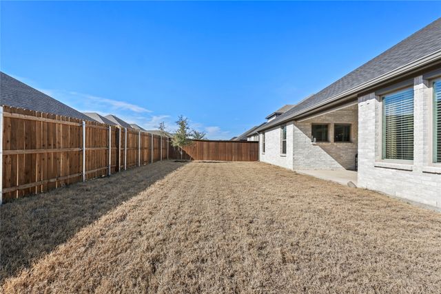 452 leopold, Waxahachie, TX 75165