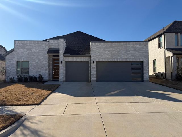 452 leopold, Waxahachie, TX 75165