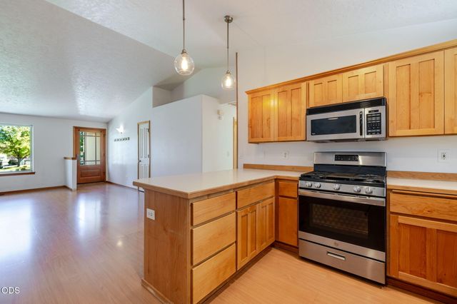 61357 Whitetail Street, Bend, OR 97702