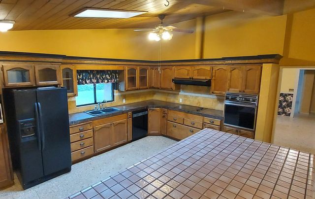 1041 Ruth Ave, Yuba City, CA 95993