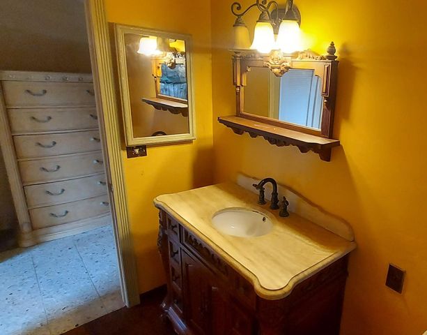 1041 Ruth Ave, Yuba City, CA 95993