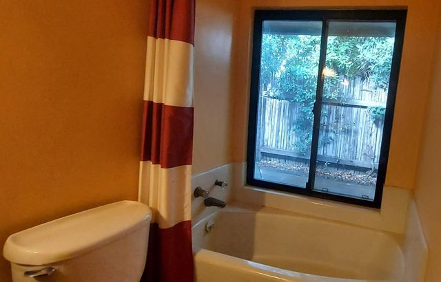 1041 Ruth Ave, Yuba City, CA 95993