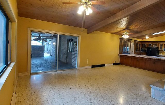 1041 Ruth Ave, Yuba City, CA 95993