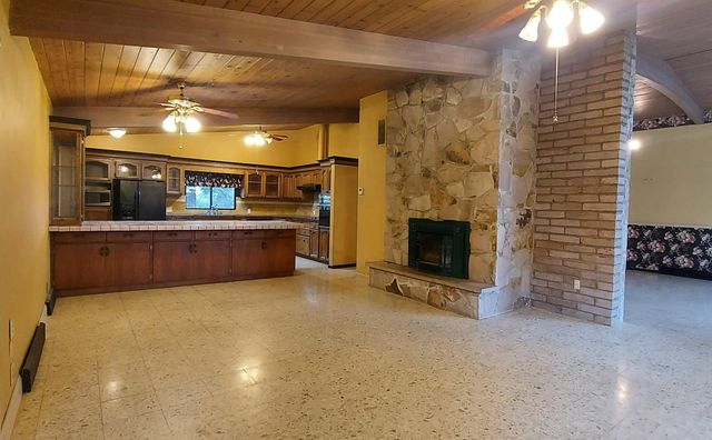 1041 Ruth Ave, Yuba City, CA 95993