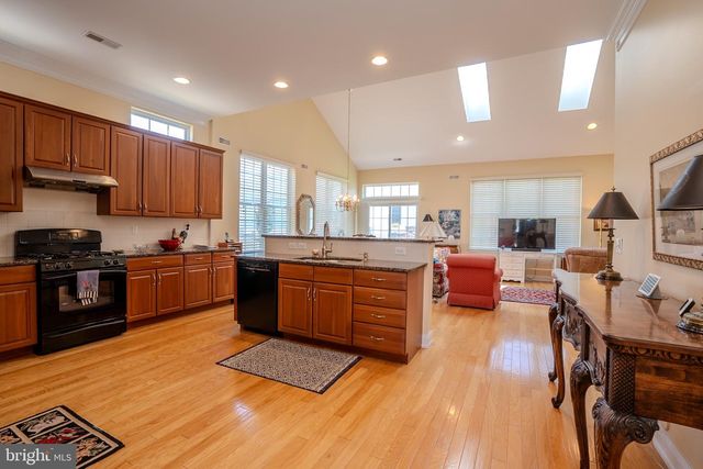 9 COPERNICUS CT, Cranbury, NJ 08512