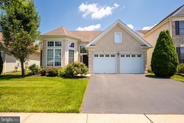 9 COPERNICUS CT, Cranbury, NJ 08512