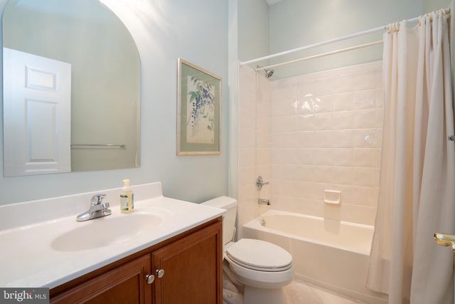 9 COPERNICUS CT, Cranbury, NJ 08512